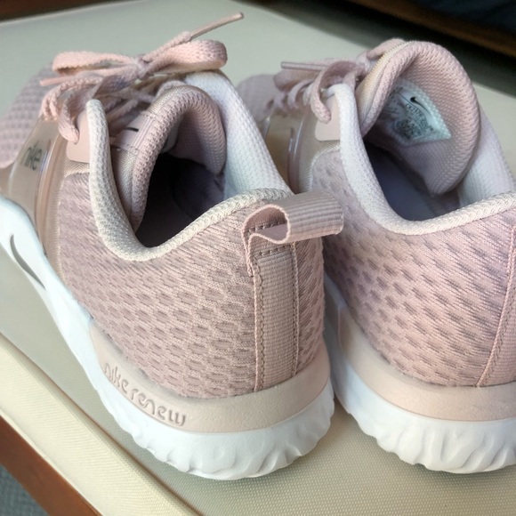 Nike Renew Women 5.5 size - Picture 4 of 6